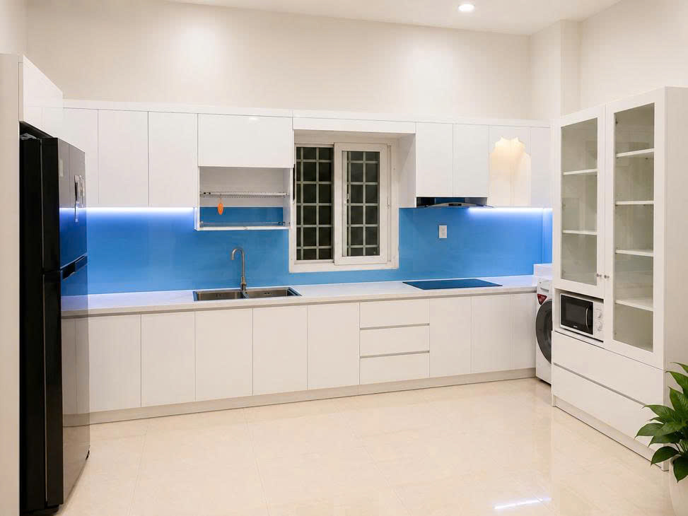 mẫu tủ bếp acrylic đẹp